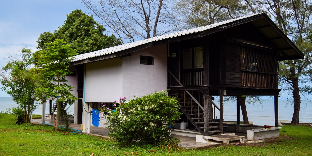 โครงการฟื้นฟูบ้านพักคริสเตียนมิชชั่น อำเภอชะอำ จังหวัดเพชรบุรี